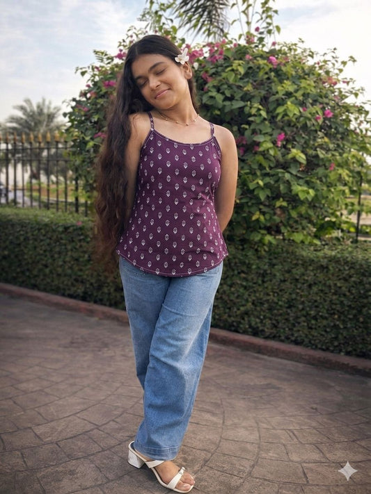 Sleeveless printed short kurti
